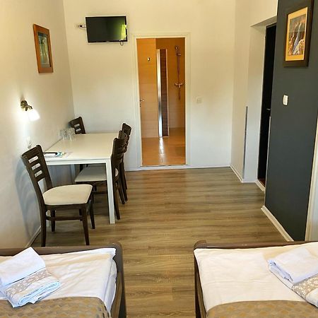 16 Lakes Guesthouse グラボヴァツ エクステリア 写真
